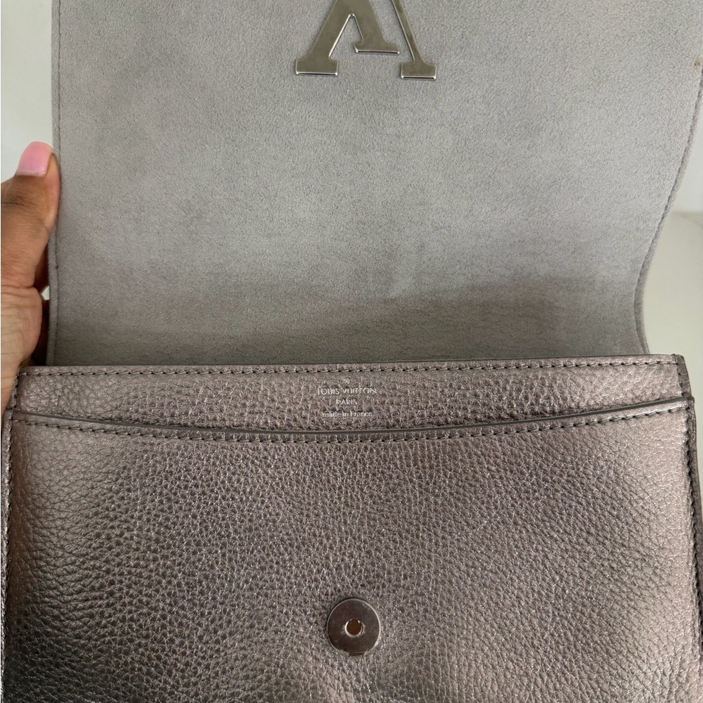 Louis Vuitton chain bag - Picture 2 of 5